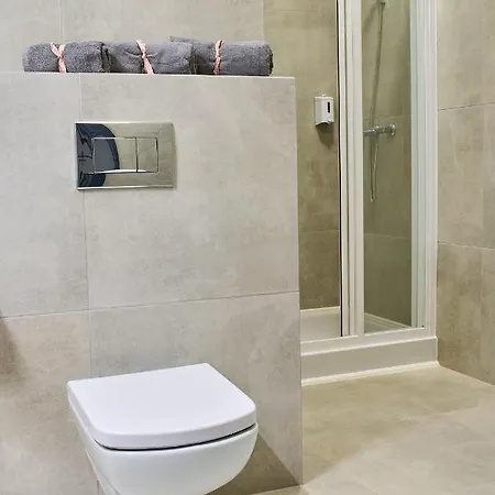 Aparthotel Top Loft Znana 3*